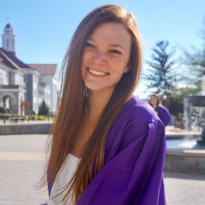 Meet your Posher, Jenna